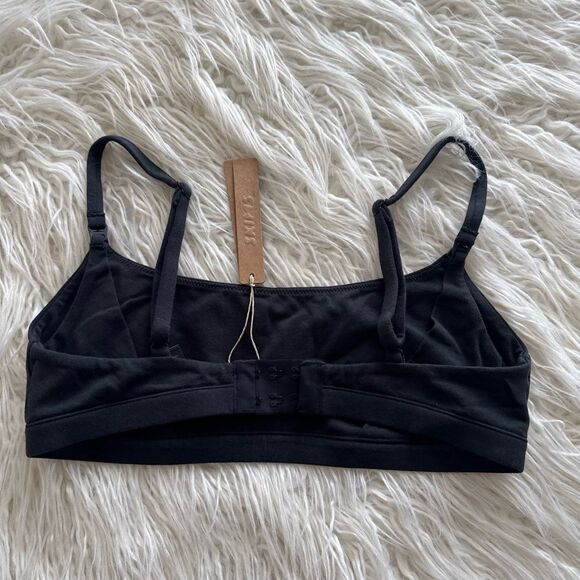 Skims Cotton Jersey Maternity Nursing Scoop Bralette
Soot Size Small - Picture 6 of 8